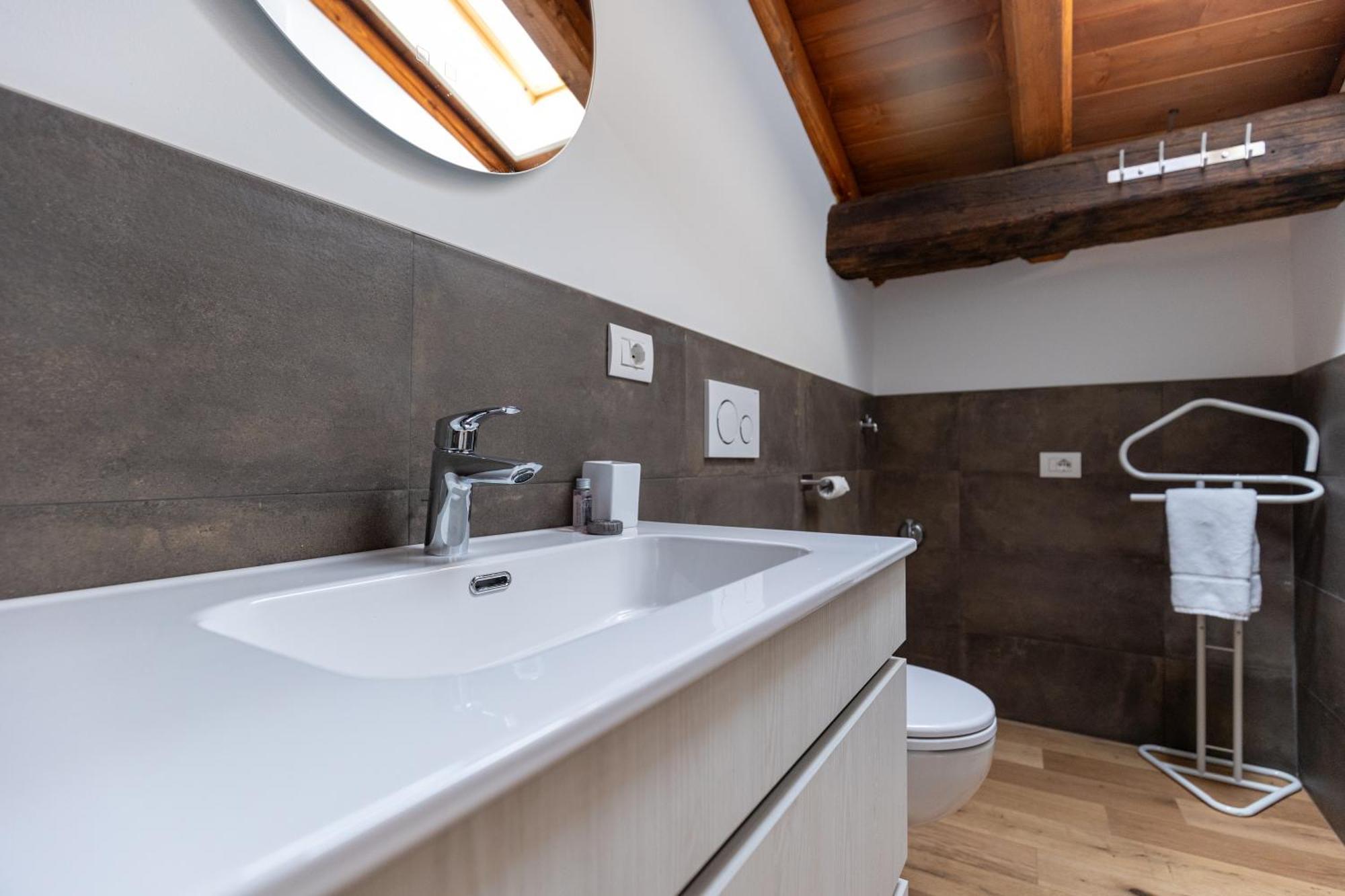 Piazza Del Lago Suites Menaggio Extérieur photo