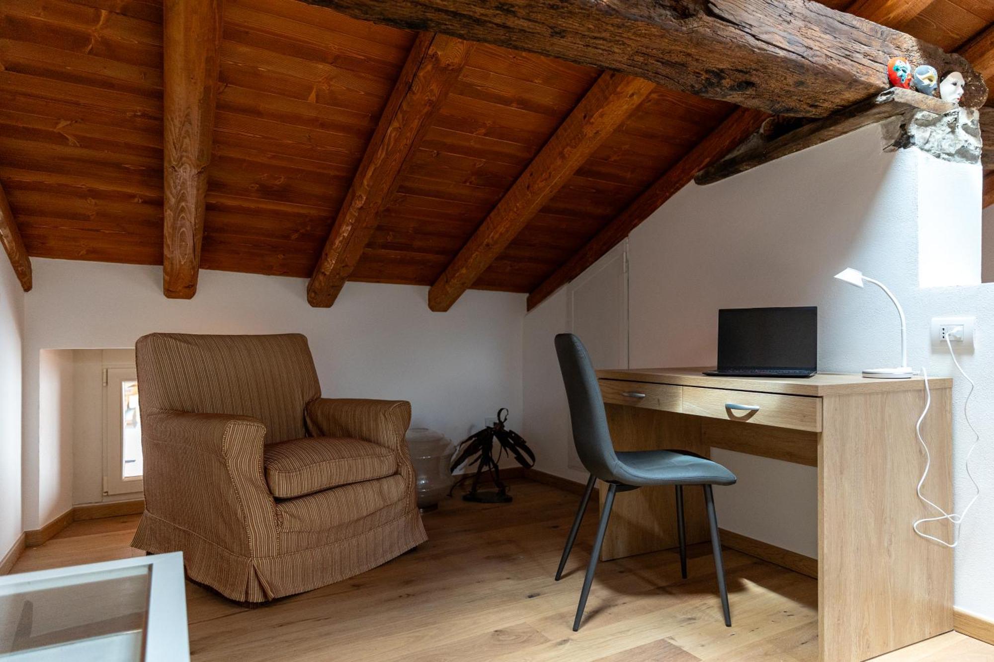 Piazza Del Lago Suites Menaggio Extérieur photo
